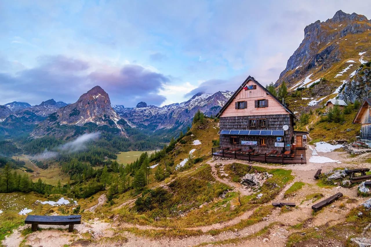 vodnik lodge