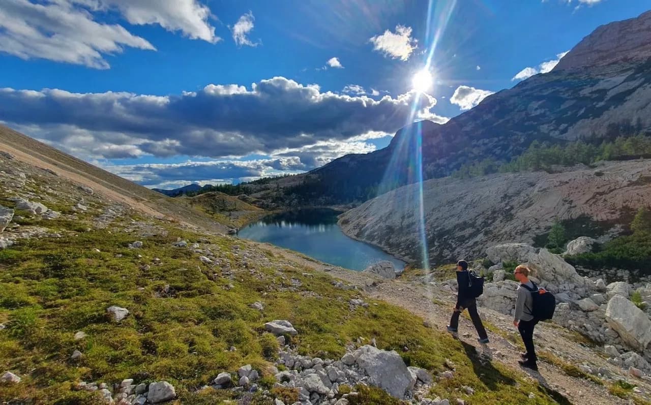 Hiking down to the Koca pri Triglavskih Jezerih