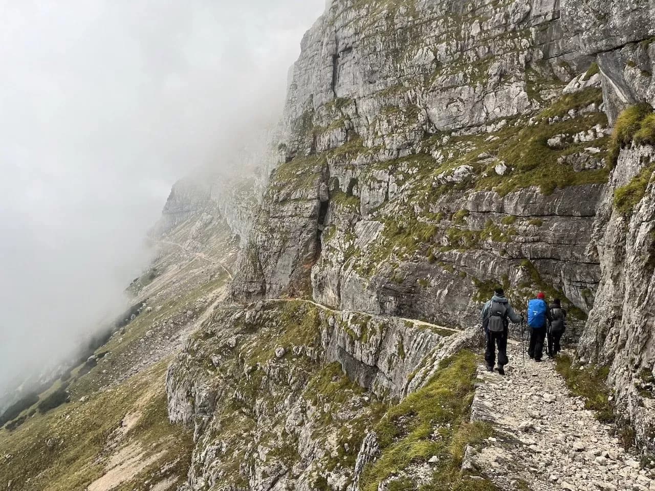 A long hike down from Dolic hut in late September