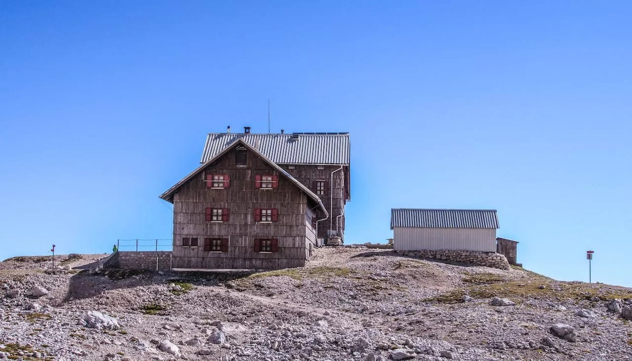 planika lodge